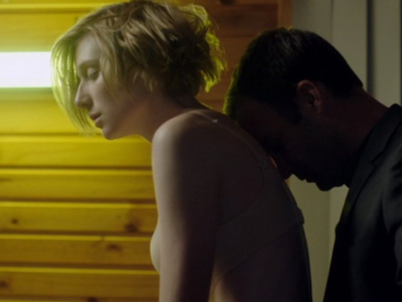 Elizabeth Debiki Ero Scene