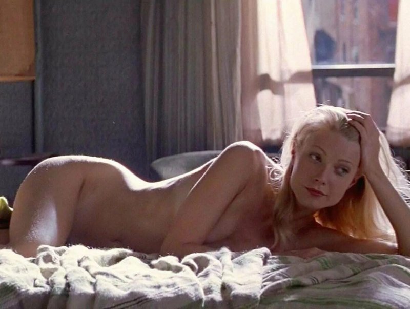 Naked Gwyneth Paltrow in films