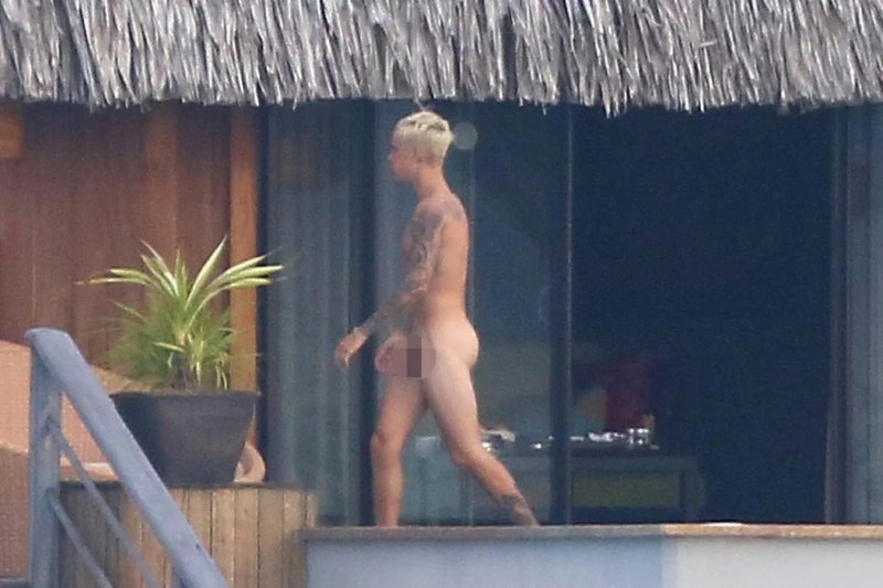 Justin Bieber Naked on Bora Bora