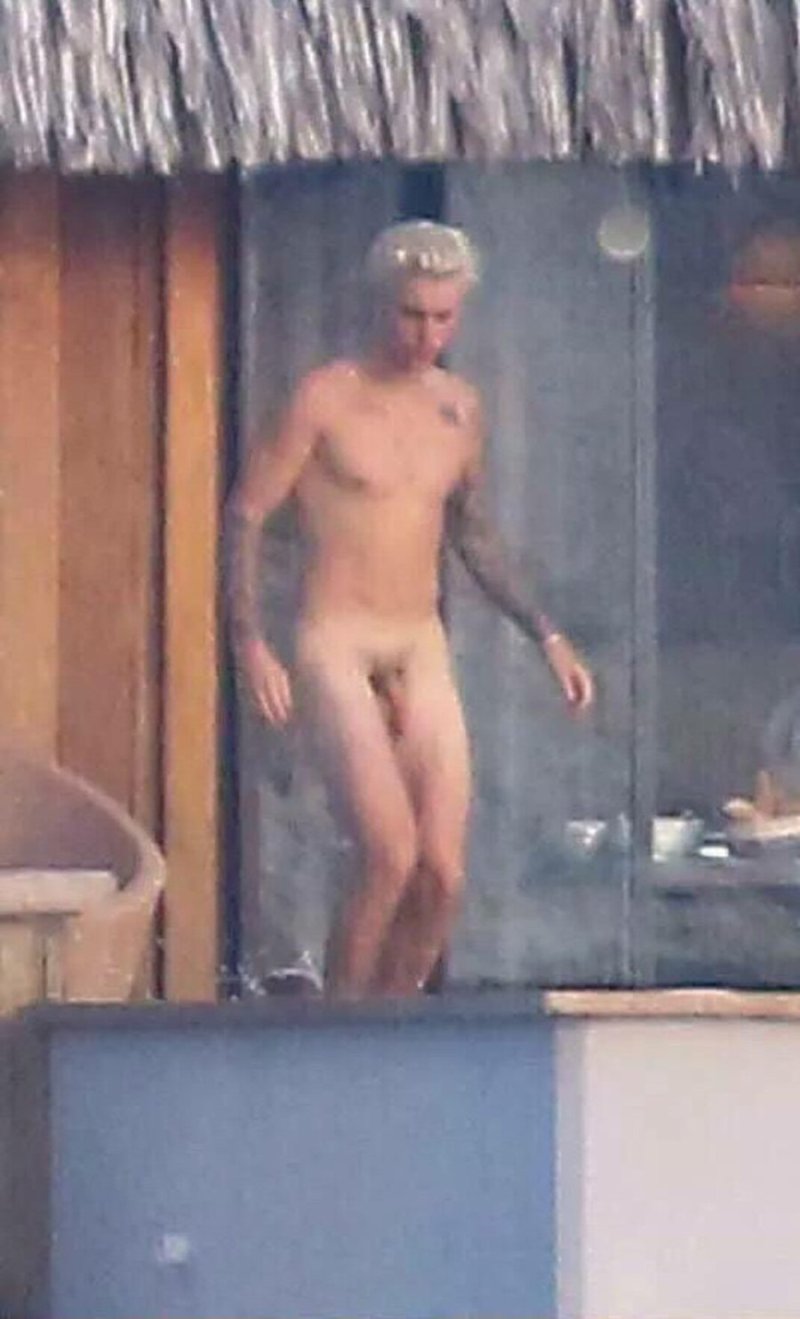 Justin Bieber Naked on Bora Bora