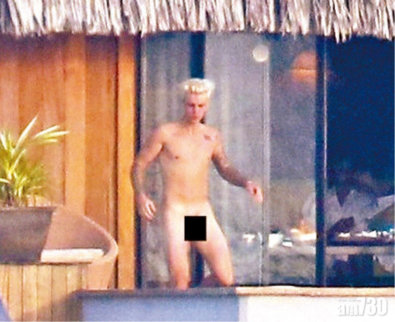 Justin Bieber Naked without panties