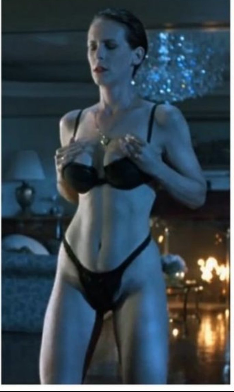 Jamie Lee Curtis True Lie