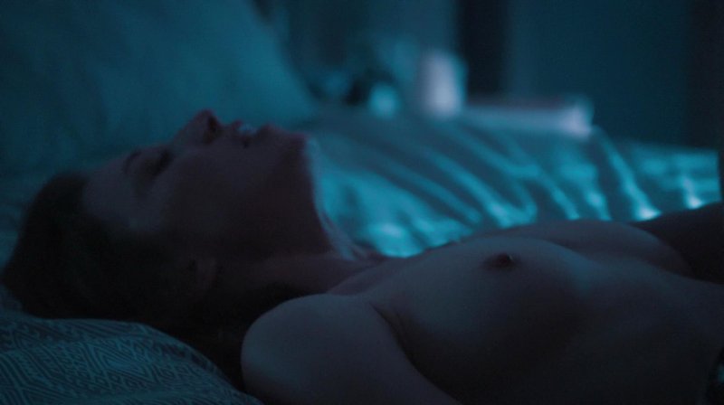 Actress Carrie Kun Naked