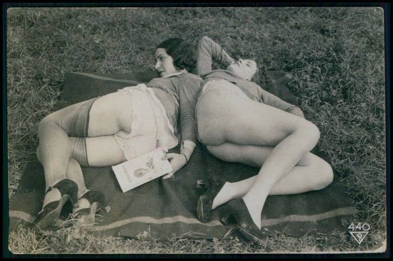 Retro erotica