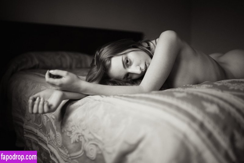 Photo shoots in the style of nude