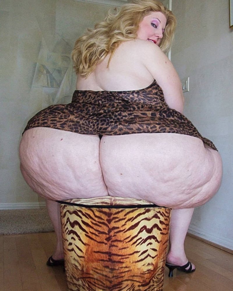 Fat naked fat woman Viva la Valerie