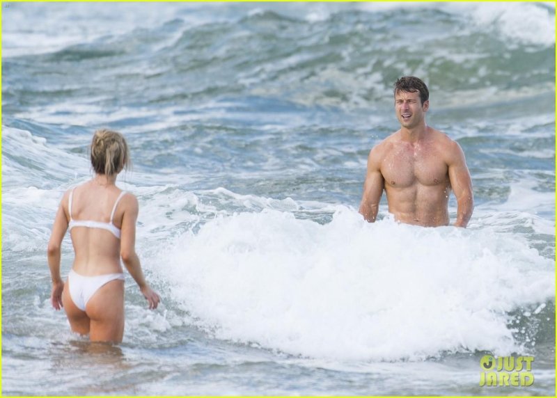 Liam Hemsworth and Miley Cyrus