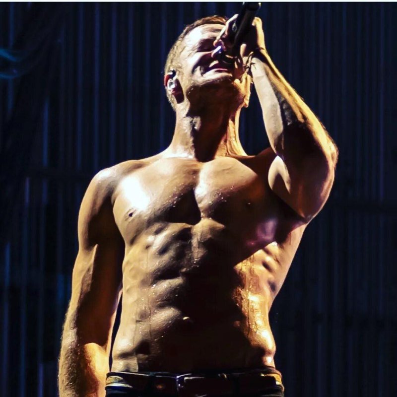 Imagine Dragons soloist Dan Reynolds