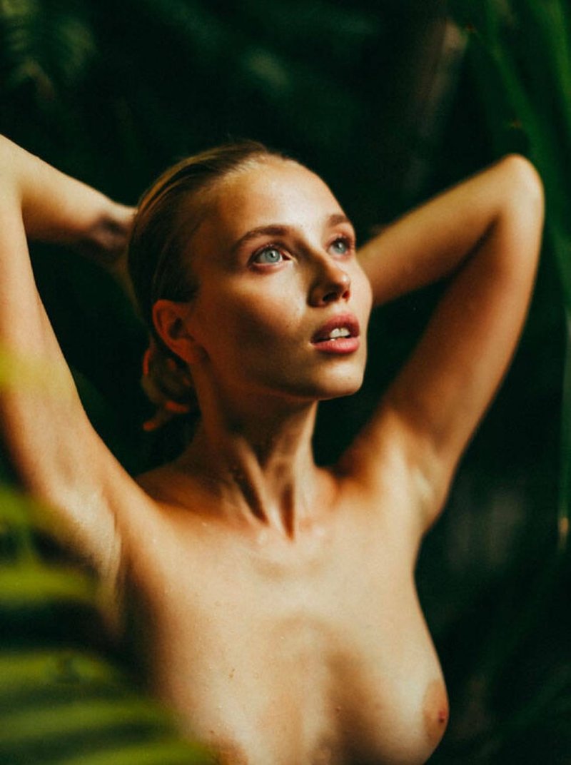 Polina Malinovskaya plum