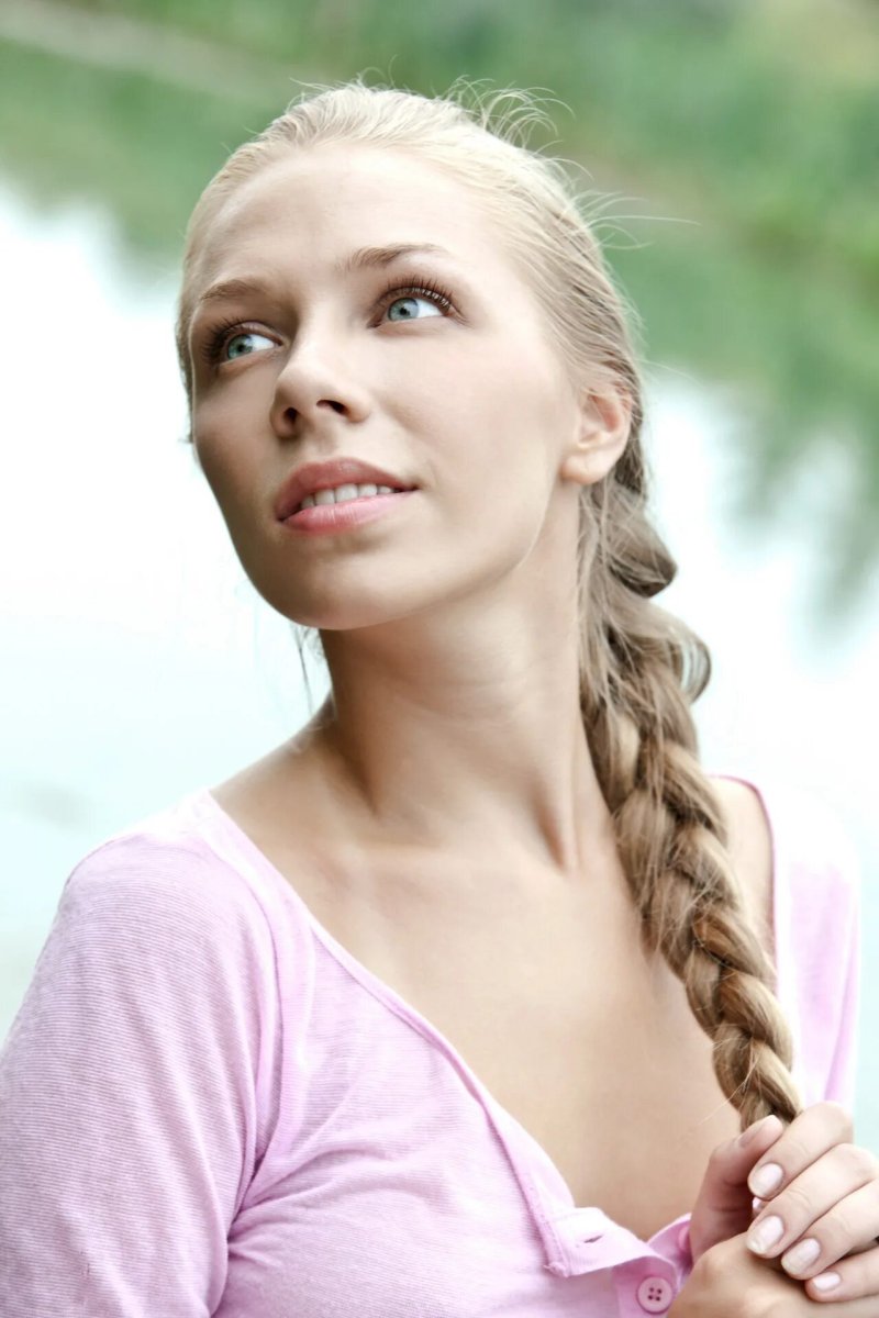 Kira Liv Model