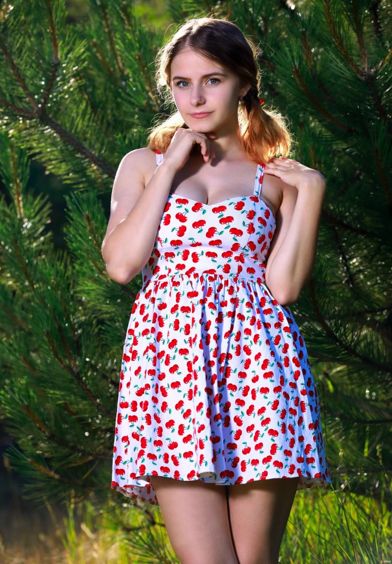 Sofya Ozerskaya Dakota Pink