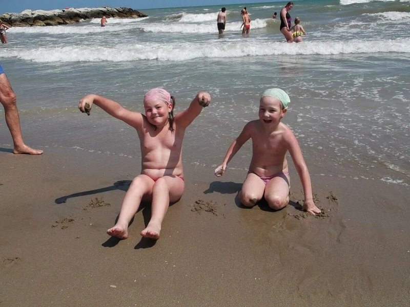 Golopopiki preschool children on the beach