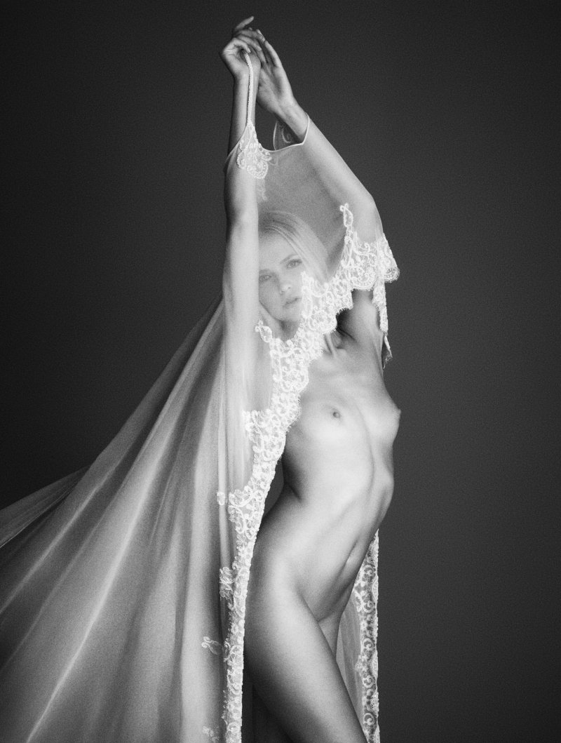 Photoshoot of the bride