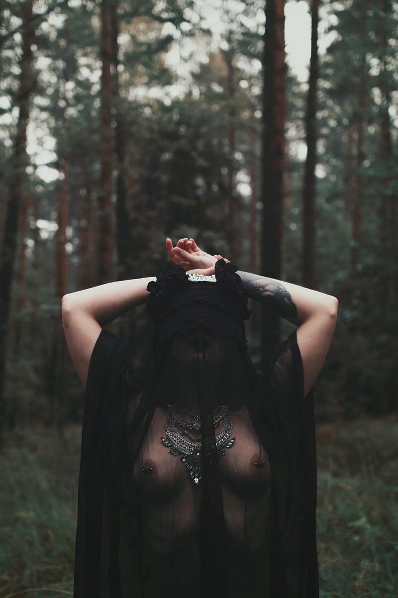 Gothic photo shoot