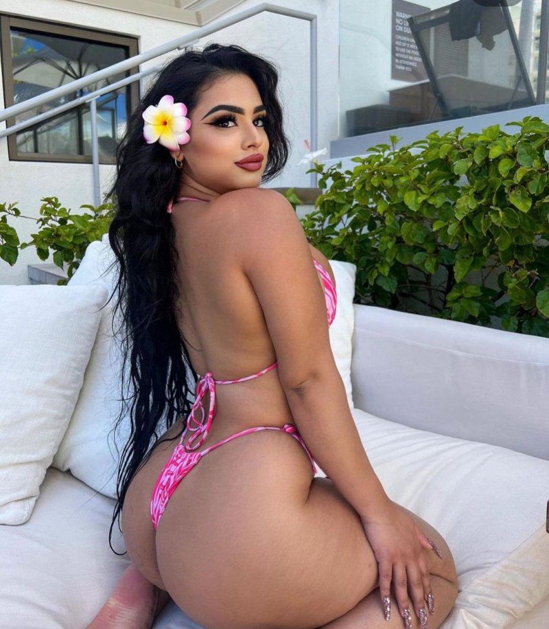 Nadia Khar