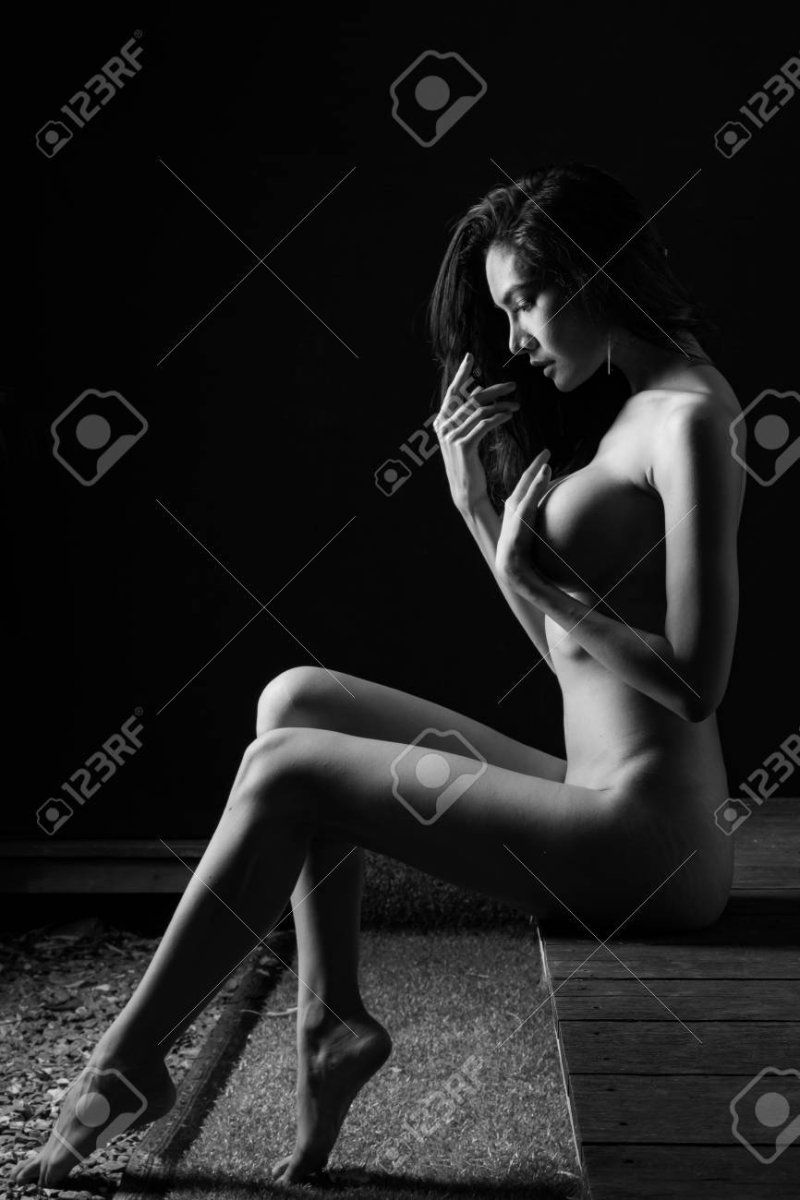 Photo shoots nude