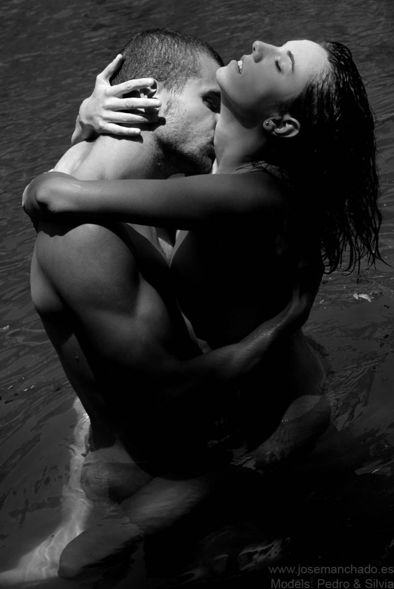 The photo shoot is erotic