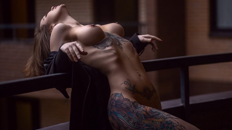 Erotic girls with tattoos