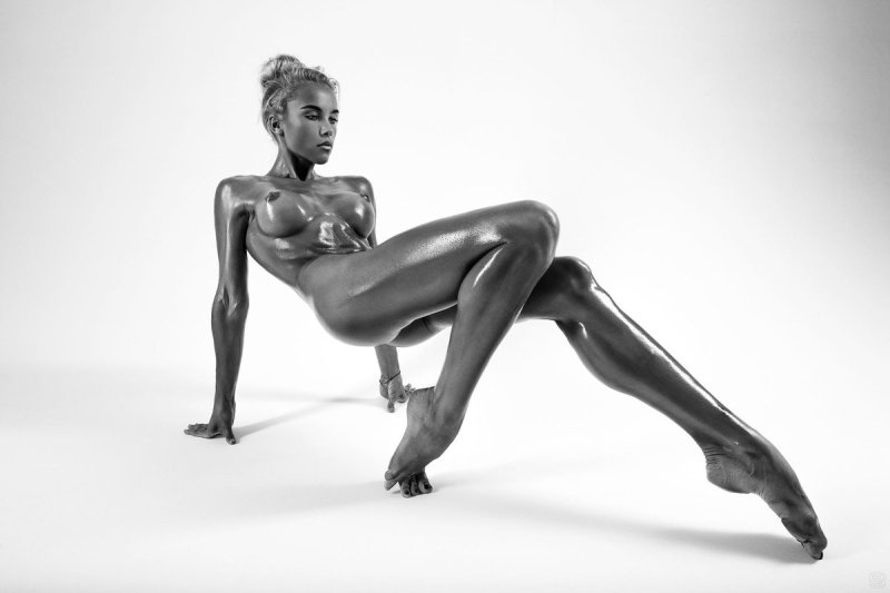 Lora Palmer - model Julia Reutova