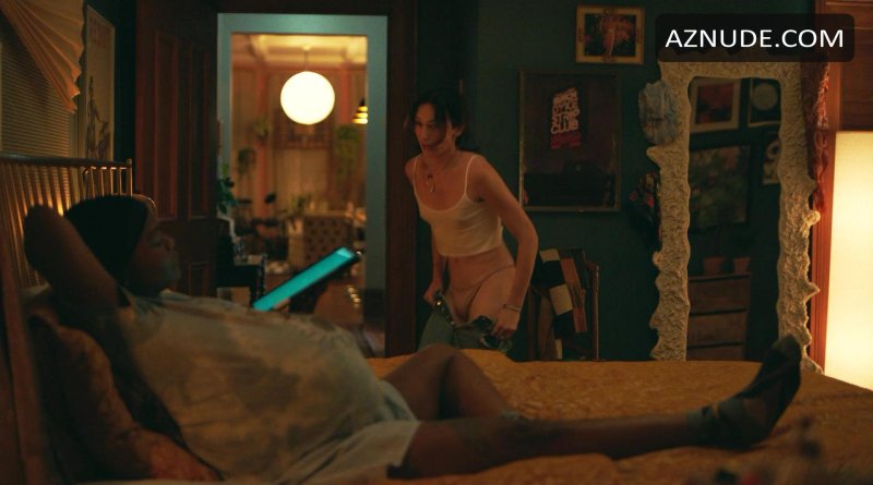 Ellen Page bed scenes