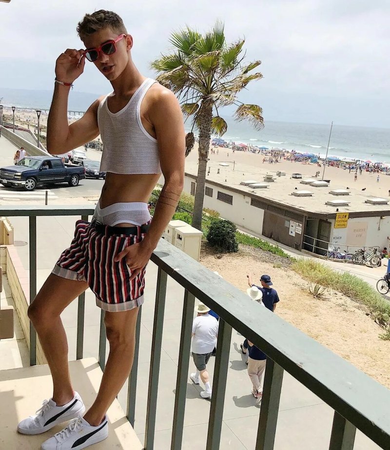 Flooding male shorts