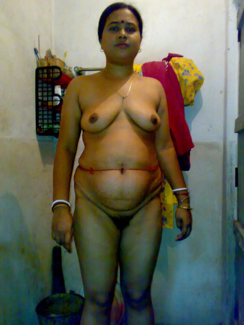 BBW AUNTY stripped
