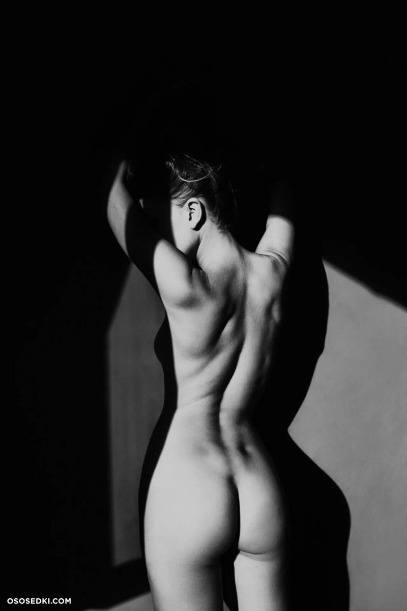 In the style of nude