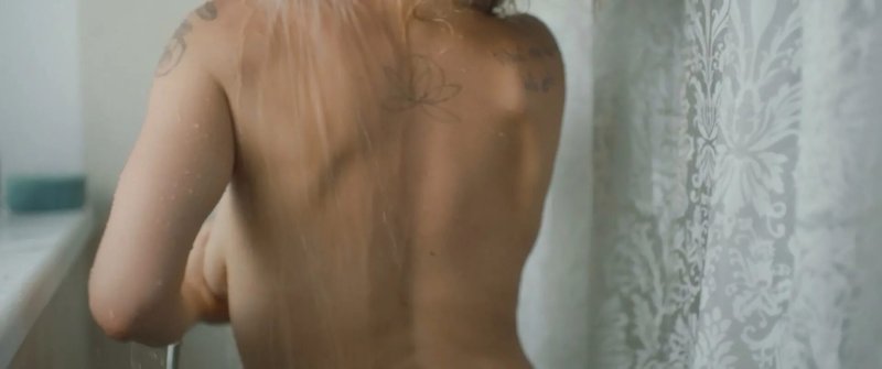 The actress is naked
