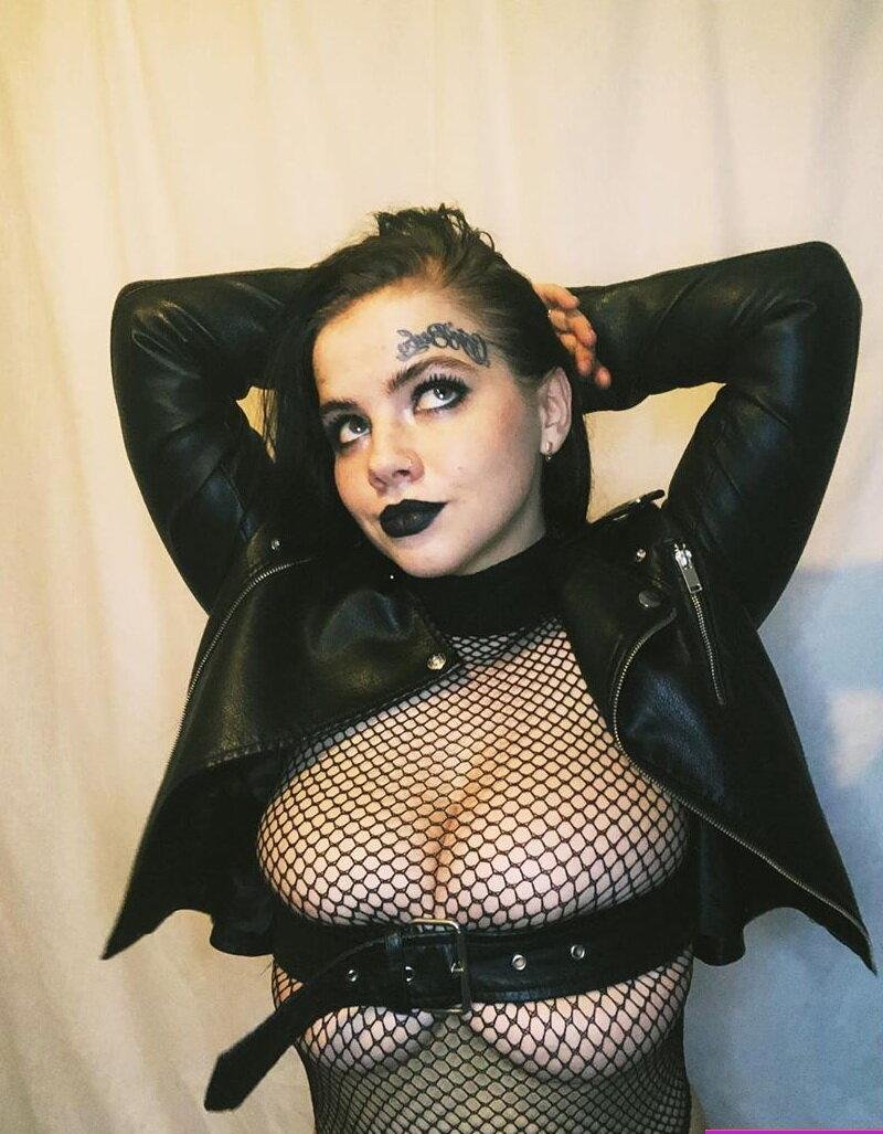 Natalia Polyakova Crybaby