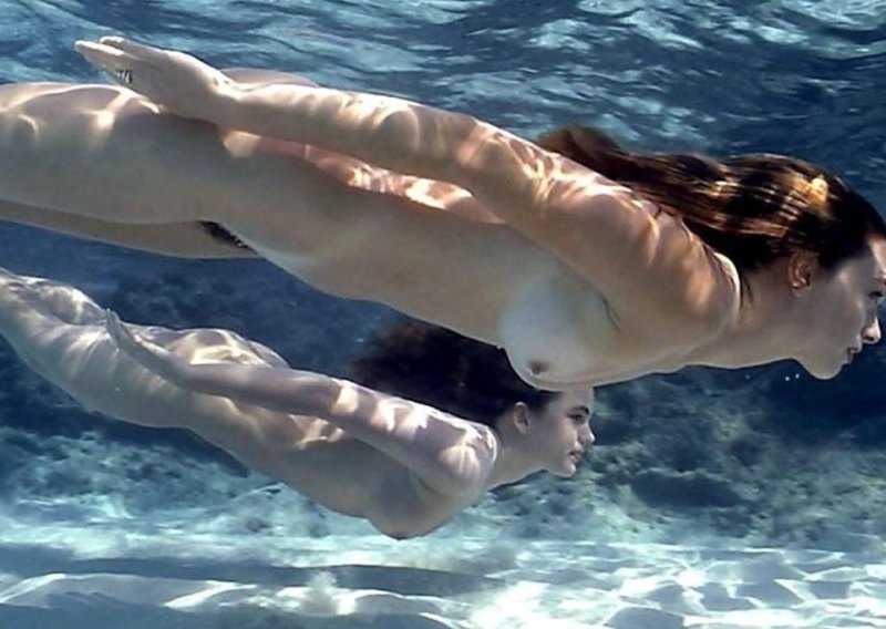 Nagish swimming